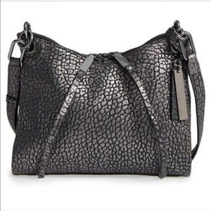 VINCE CAMUTO Avin Leather Crossboy